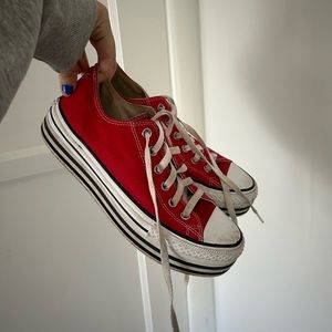 Extra Platform Lowtop Red Chuck Taylor Converse
